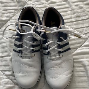 Adidas Tour360 XT-SL golf shoes